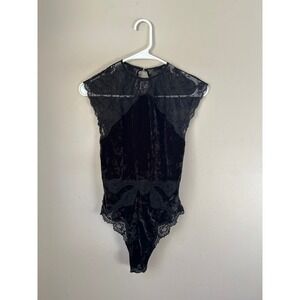 SOLD ( Do not buy) VICTORIAS SECRET Black Velvet Lace Bodysuit Feminine